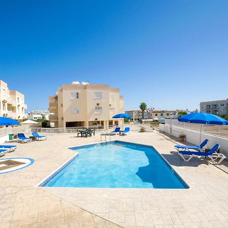 Sofia Apartment 700M Away From The Beach Paralimni Luaran gambar