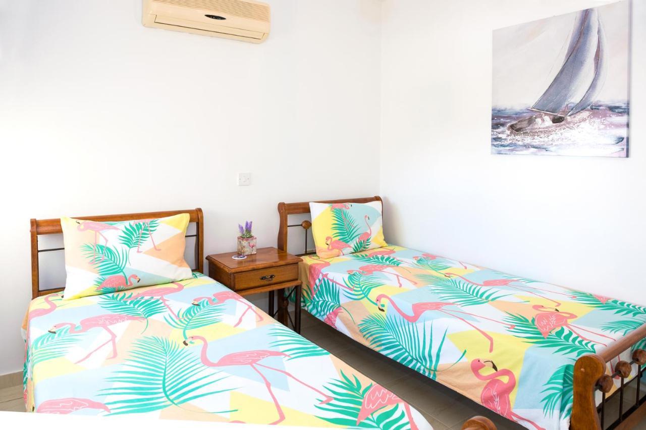 Sofia Apartment 700M Away From The Beach Paralimni Luaran gambar