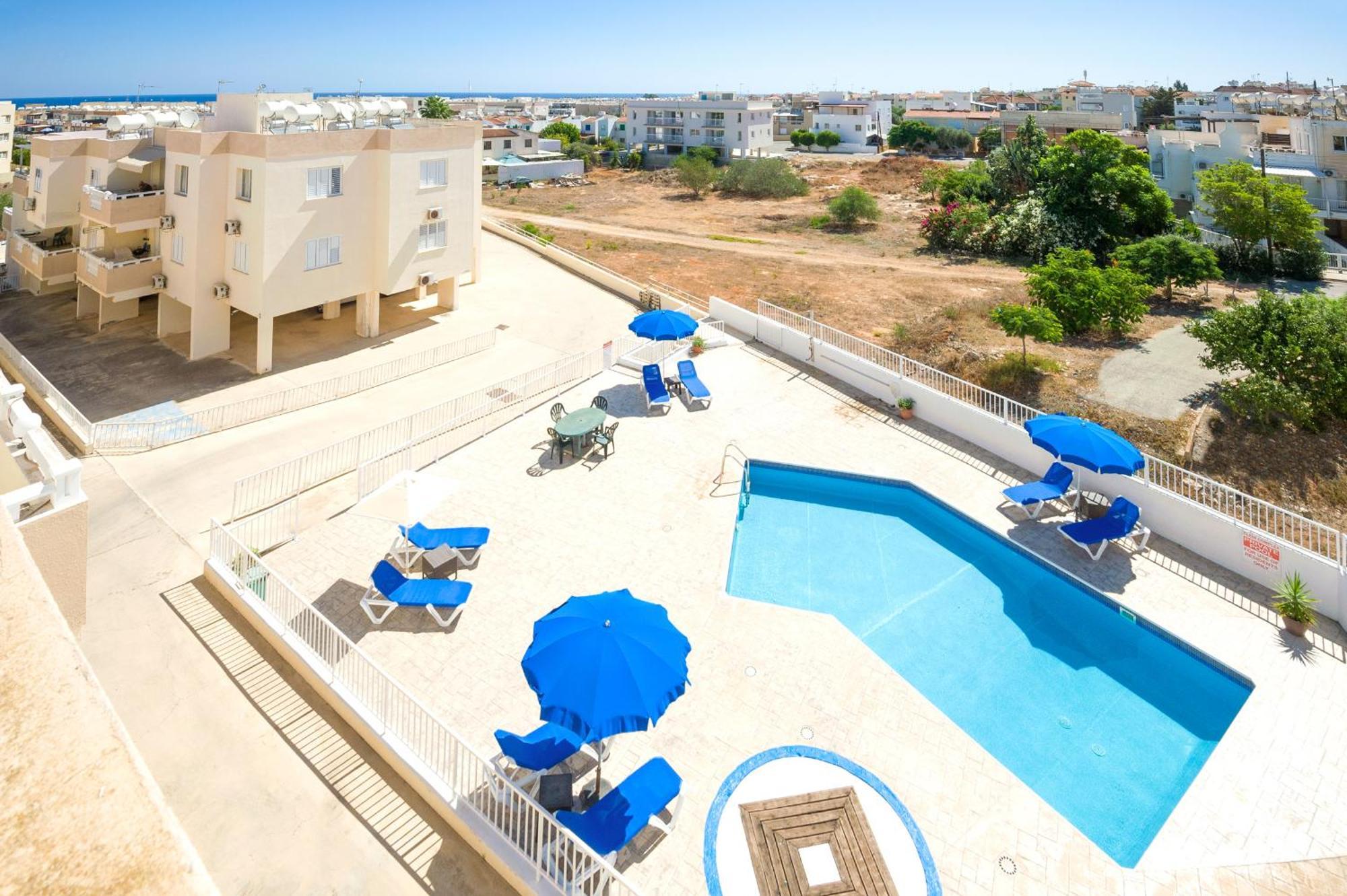 Sofia Apartment 700M Away From The Beach Paralimni Luaran gambar